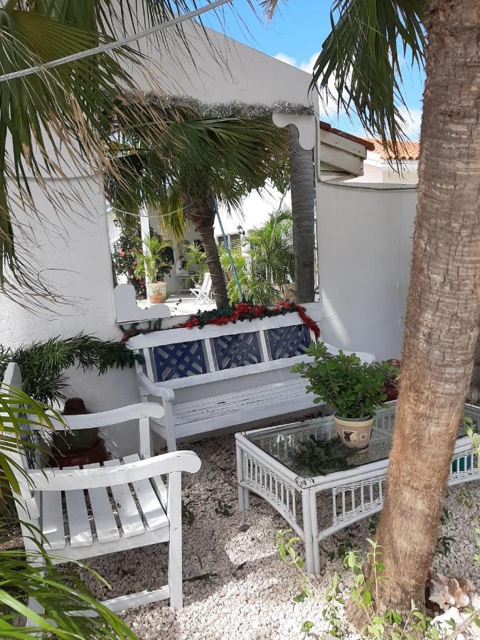 Palmita Hotel Hostel Oranjestad Exteriér fotografie